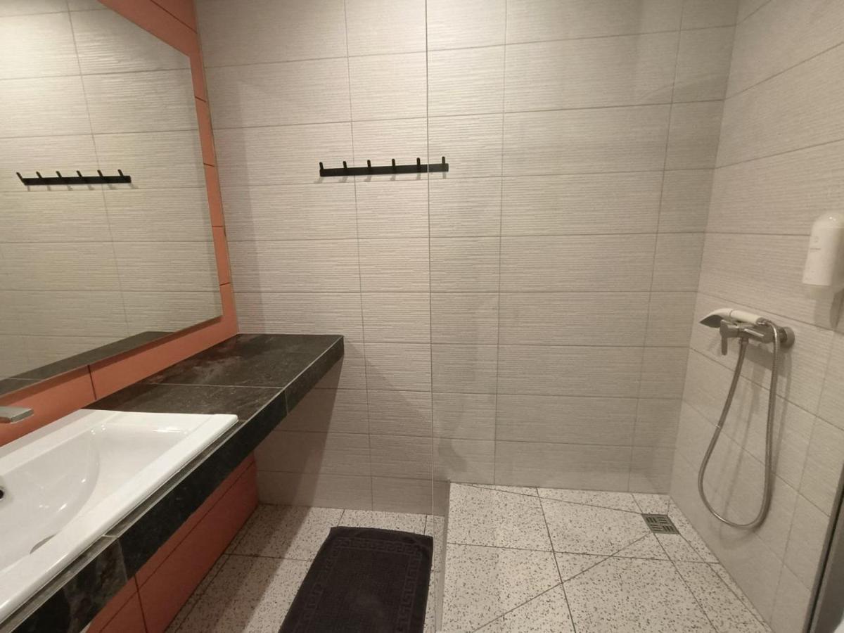 Ferienwohnung Жк Аржанова Dnipro Exterior foto